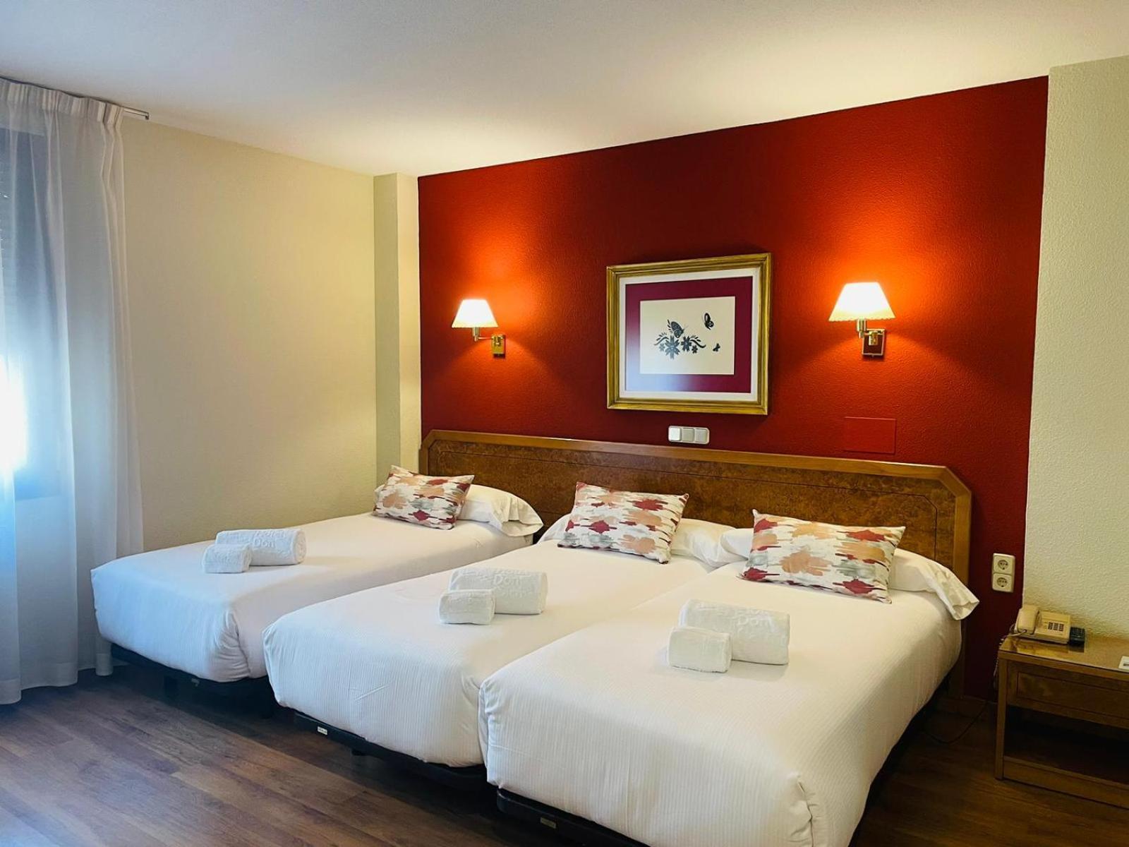 Hotel Don Carmelo Ávila Exterior photo